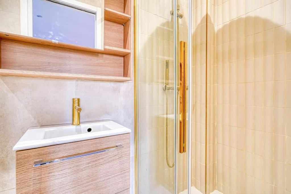 Appartement 2 Chambres Place Pereire 75017 - III ปารีส ภายนอก รูปภาพ